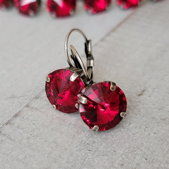 Austrian Crystal Earrings in Antique Silver Plate - Picture 5 of 8